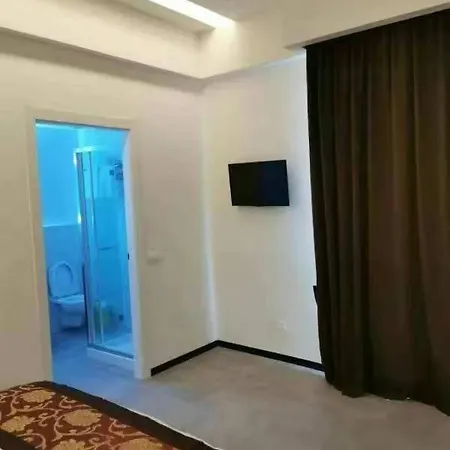 Alba Hotel Prato (Prato)